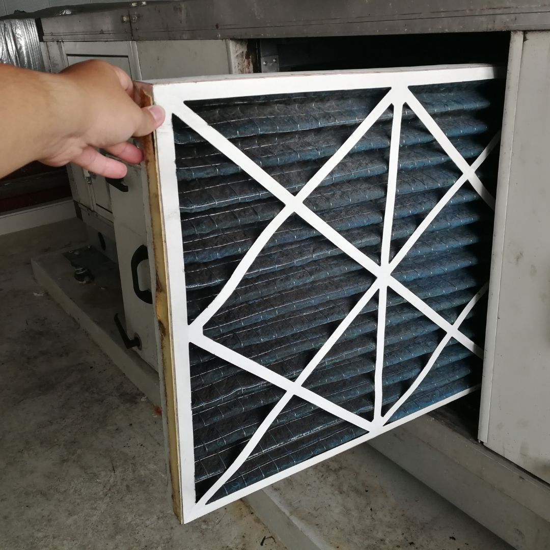 Cleaning HVAC Filter